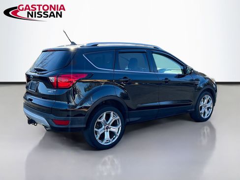 Used 2019 Ford Escape Titanium w/ U9j03 - Titanium Tow Package image 9