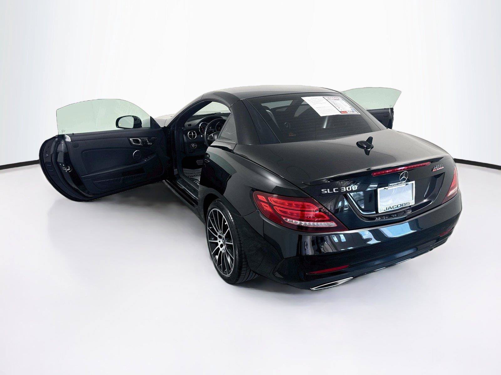 Used 2019 Mercedes-Benz SLC 300 image 35