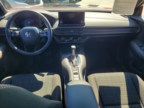Used 2025 Honda HR-V Sport image 15