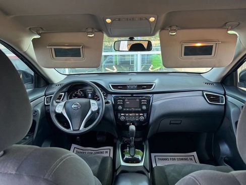 Used 2016 Nissan Rogue SV AWD/4WD image 18