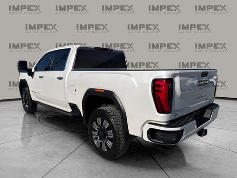 Used 2024 GMC Sierra 2500 Denali w/ Denali Reserve Package image 3