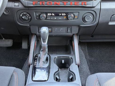 Certified 2025 Nissan Frontier PRO-4X w/ Pro Convenience Package AWD/4WD image 4