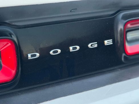 Used 2018 Dodge Challenger R/T Plus image 18