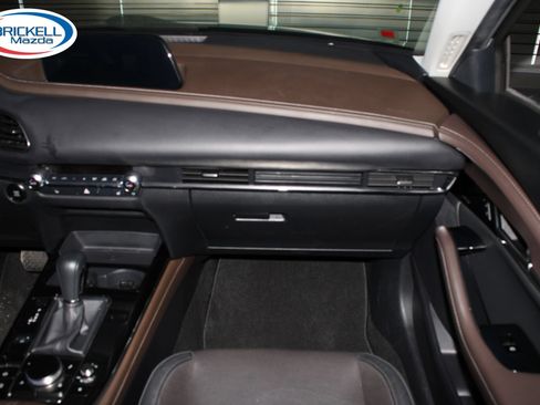 Used 2024 MAZDA CX-30 AWD 2.5 S w/ Premium Package image 18