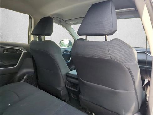 Used 2021 Toyota RAV4 LE image 24