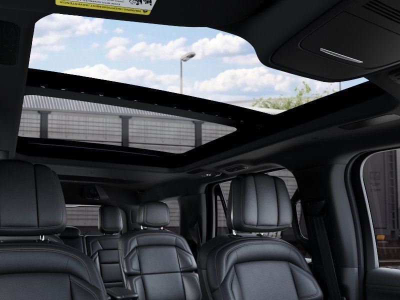 New 2027 Lincoln Navigator Reserve AWD/4WD image 22