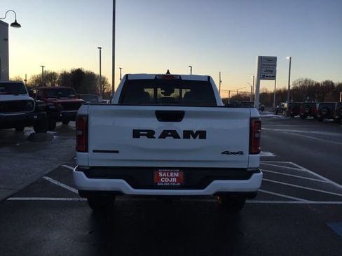 New 2026 RAM 1500 Big Horn AWD/4WD image 8