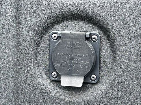 Used 2023 Nissan Frontier PRO-4X w/ Pro-4X Premium Package AWD/4WD image 12