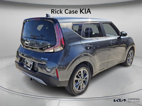 Certified 2023 Kia Soul LX image 7
