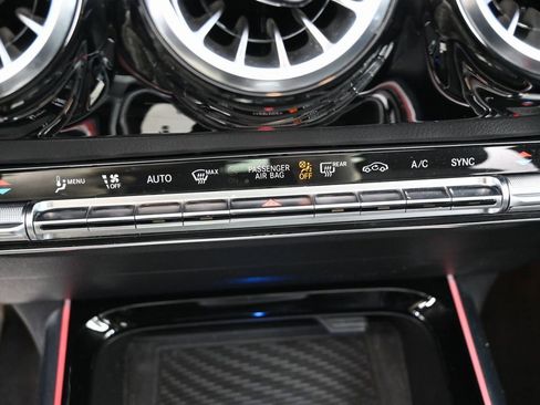 Used 2024 Mercedes-Benz GLA 250 GLA 250 image 32