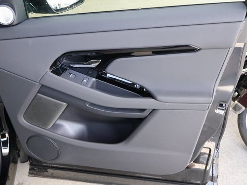 New 2026 Land Rover Range Rover Evoque Dynamic SE image 24