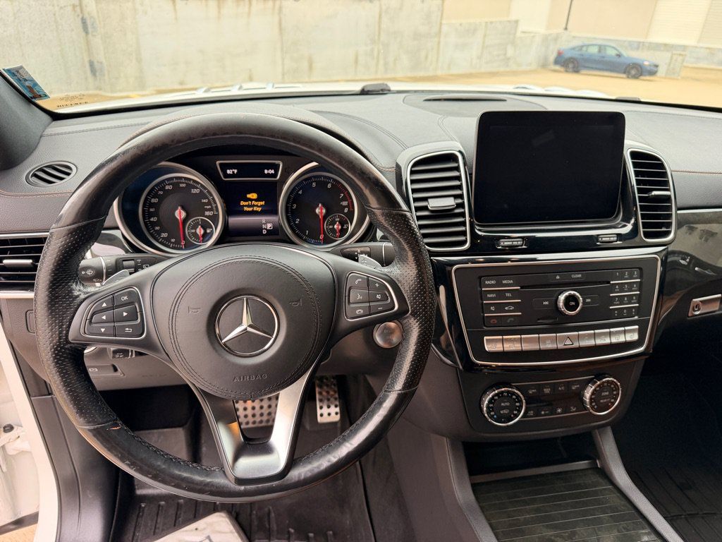 Used 2017 Mercedes-Benz GLS 550 4MATIC image 11