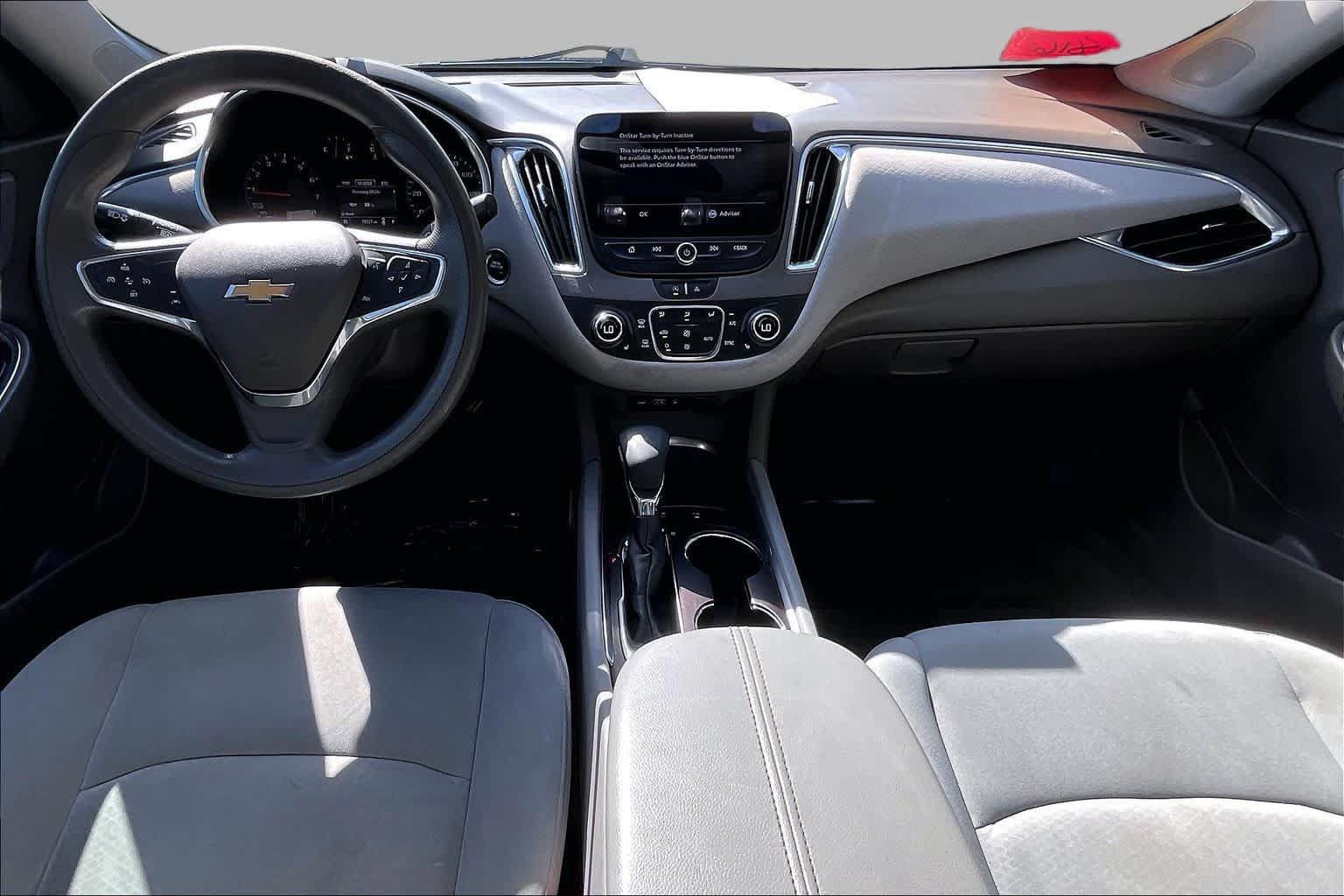 Used 2021 Chevrolet Malibu LT FWD image 15