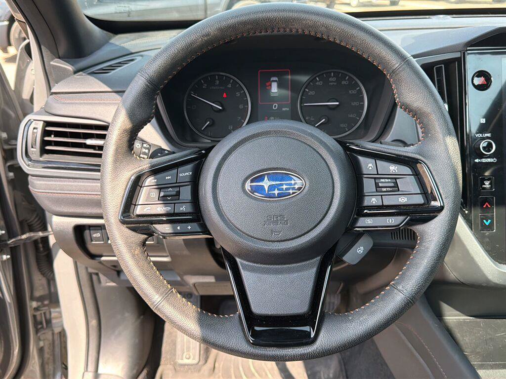 Used 2025 Subaru Forester Touring w/ Popular Package - Touring AWD/4WD image 16