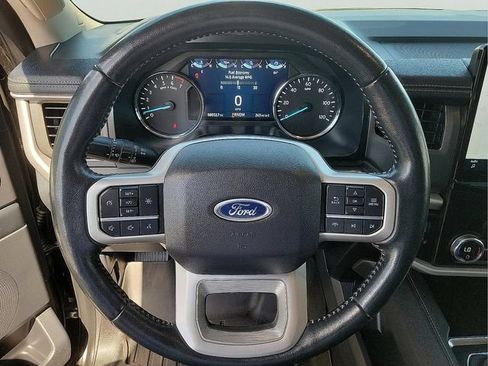 Used 2022 Ford Expedition XLT RWD image 22