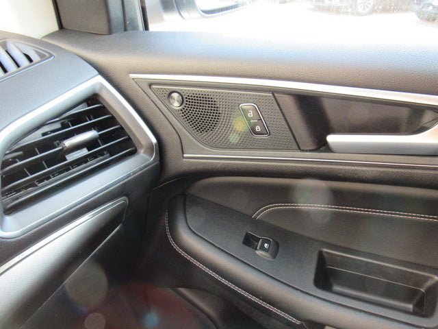 Used 2024 Ford Edge Titanium w/ Equipment Group 301A AWD/4WD image 28