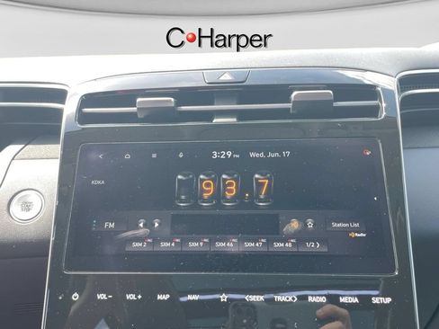 Used 2022 Hyundai Tucson Limited AWD/4WD image 24
