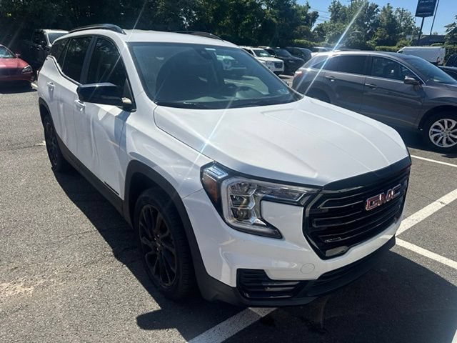Certified 2023 GMC Terrain SLE w/ Driver Convenience Package AWD/4WD image 13