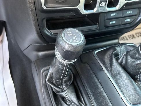 Used 2024 Jeep Wrangler Unlimited Sport AWD/4WD image 33