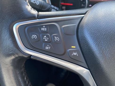 Used 2020 Chevrolet Equinox LT image 29