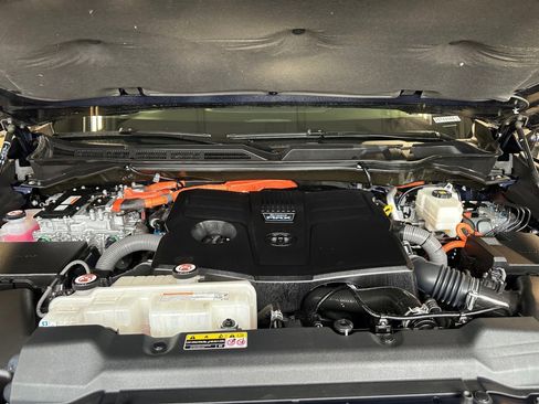 Certified 2023 Toyota Sequoia SR5 image 18