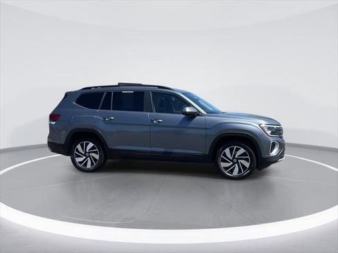 Certified 2024 Volkswagen Atlas SE AWD/4WD image 9
