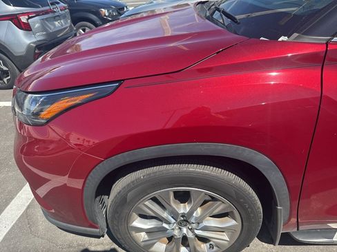 Used 2022 Toyota Highlander Limited image 10