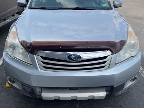 Used 2012 Subaru Outback 2.5i Premium w/ All-Weather Pkg image 3