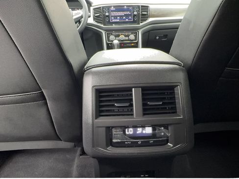 Used 2023 Volkswagen Atlas SE w/ Black Wheel Package FWD image 40
