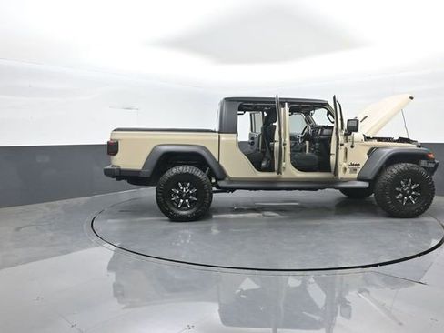 Used 2020 Jeep Gladiator Sport w/ Quick Order Package 24S AWD/4WD image 42