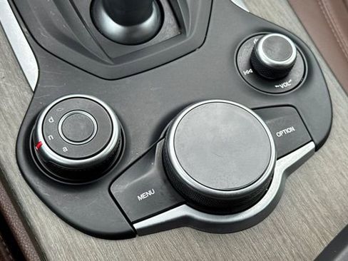 Used 2019 Alfa Romeo Stelvio Ti image 31