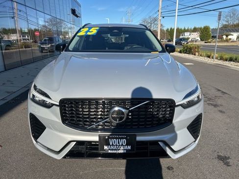 Certified 2025 Volvo XC60 B5 Plus image 7
