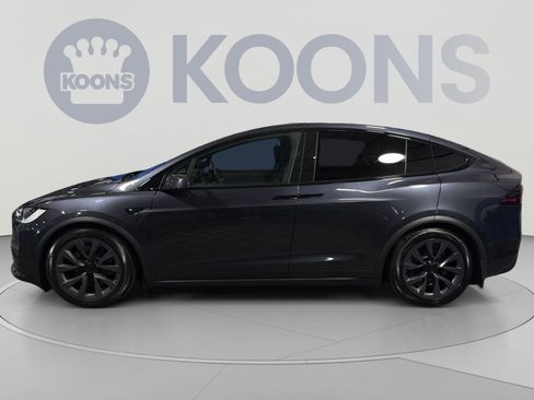Used 2023 Tesla Model X AWD/4WD image 2