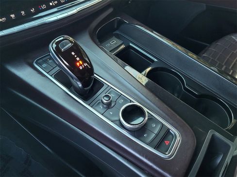 Used 2021 Cadillac Escalade ESV Premium Luxury Platinum w/ Heavy-Duty Trailer Package image 24