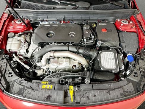 Used 2026 Mercedes-Benz GLB 250 4MATIC image 38