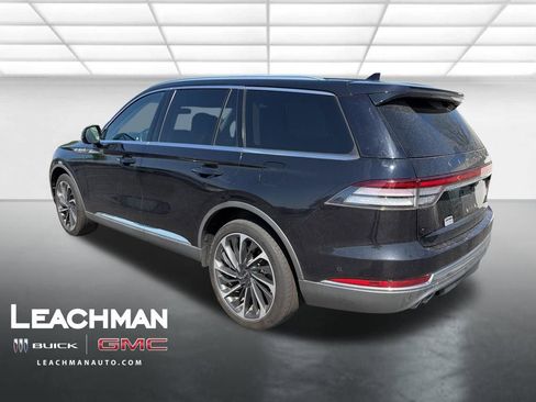 Used 2020 Lincoln Aviator Reserve w/ Equipment Group 202A image 6