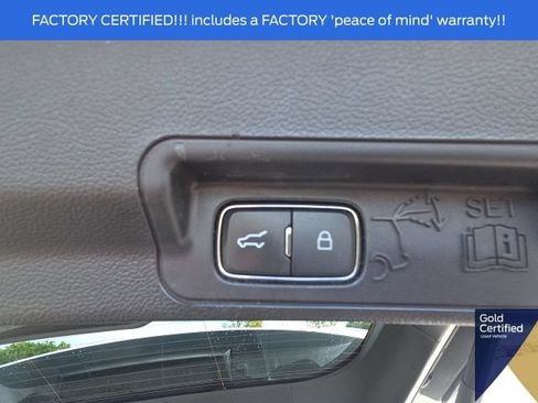 Used 2022 Ford Explorer ST-Line AWD/4WD image 16