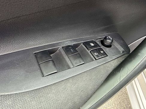 Used 2024 Toyota Corolla LE FWD image 20