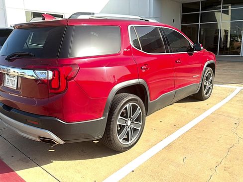 Used 2020 GMC Acadia SLT FWD image 4