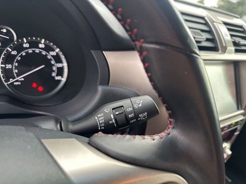 Used 2021 Lexus GX 460 image 33