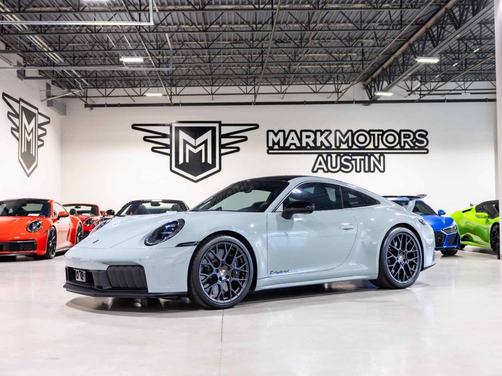 Used 2025 Porsche 911 Carrera GTS RWD image 1