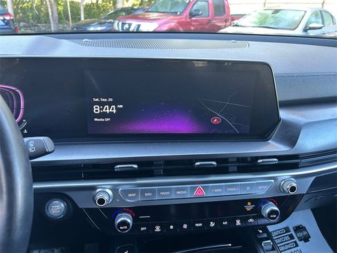 Used 2023 Kia Telluride S image 21