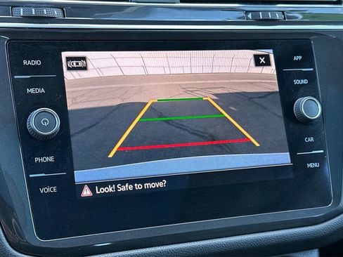 Used 2022 Volkswagen Tiguan SE image 20