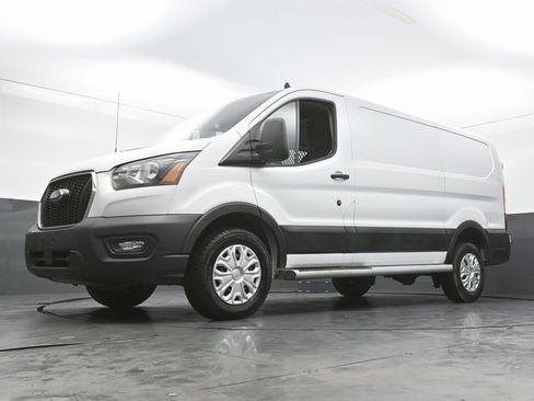 Used 2024 Ford Transit 250 Low Roof w/ Exterior Upgrade Package image 44
