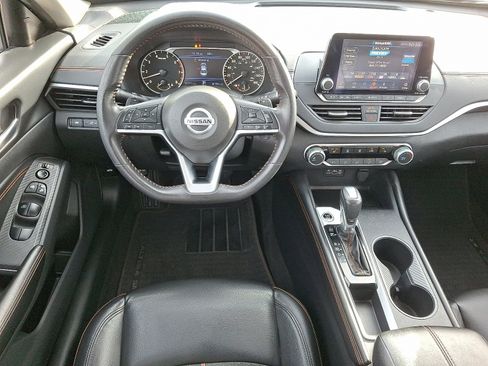 Used 2022 Nissan Altima 2.0 SR image 12
