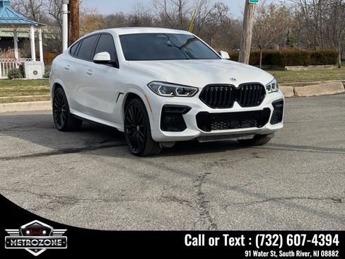Used 2023 BMW X6 M50i w/ Executive Package image 17