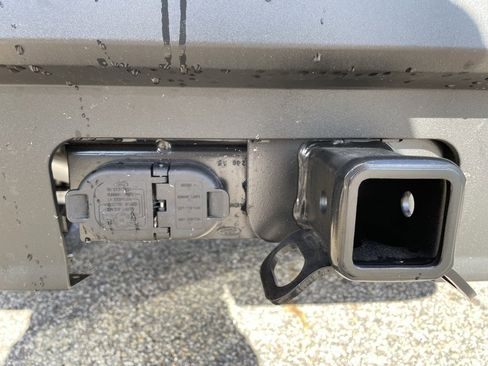 New 2025 Ford Maverick XLT w/ XLT Luxury Package image 27