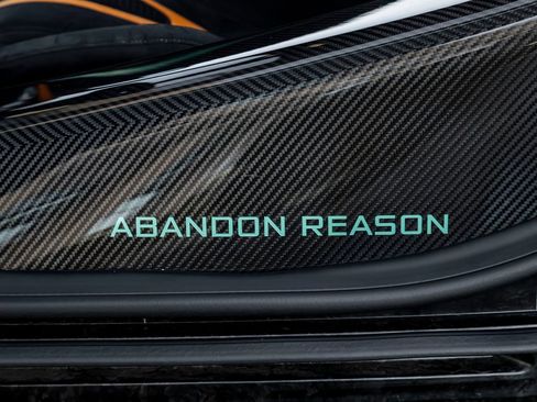Used 2022 McLaren 765LT RWD image 34