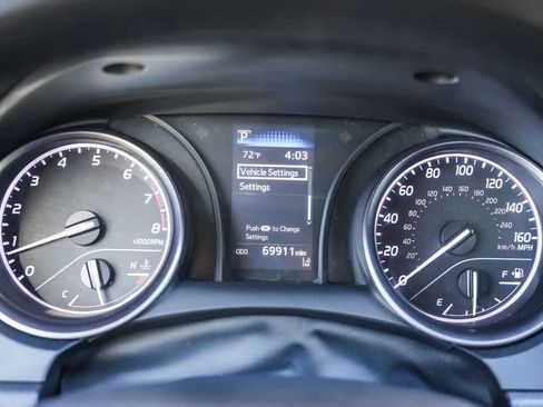 Used 2023 Toyota Camry SE FWD image 23