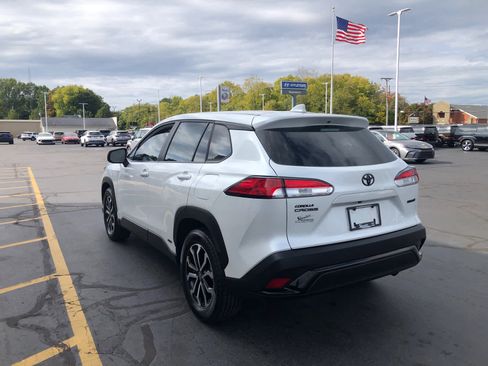 Used 2024 Toyota Corolla Cross S image 4